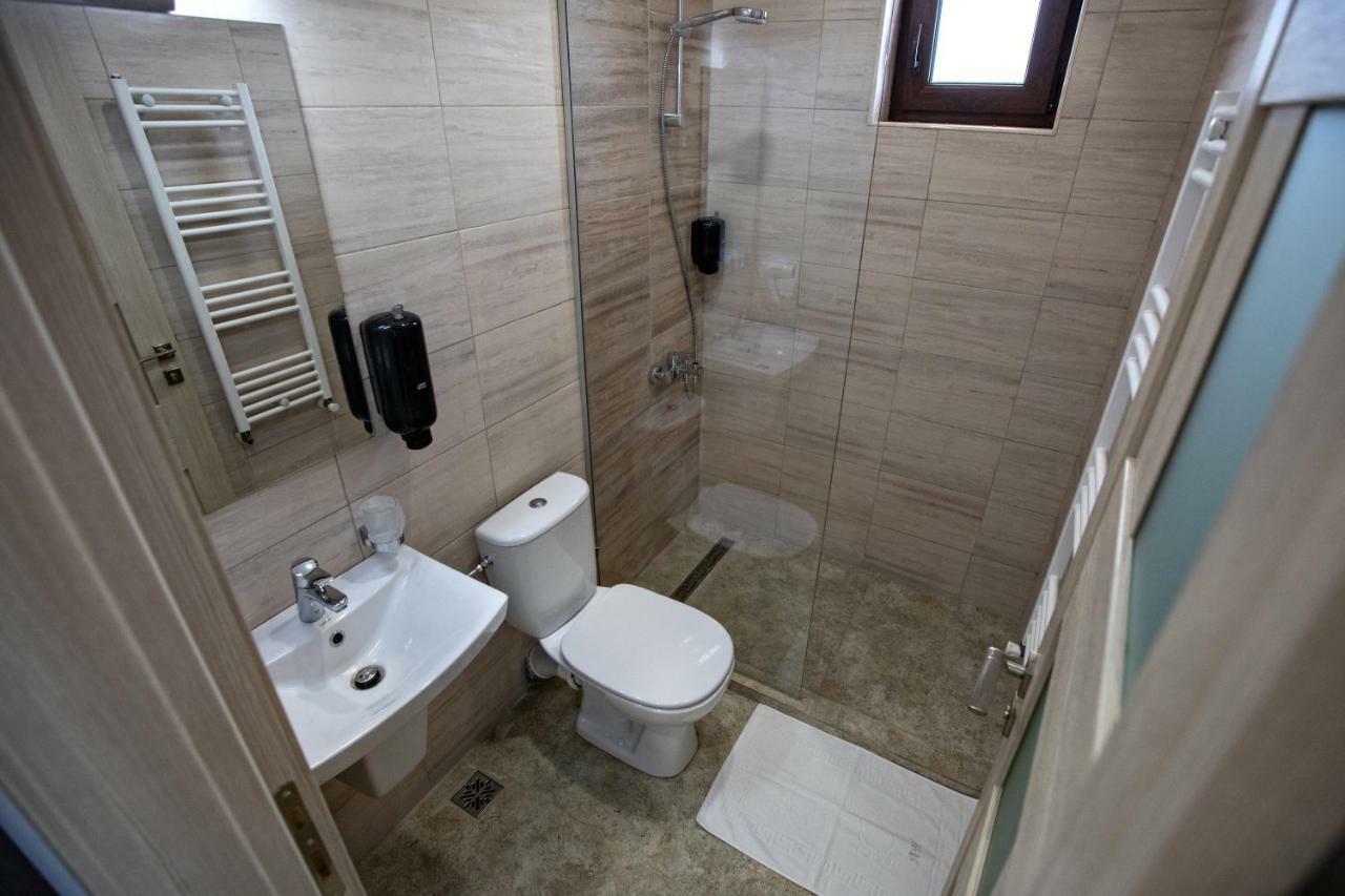 מלון אוטופן Airport House מראה חיצוני תמונה