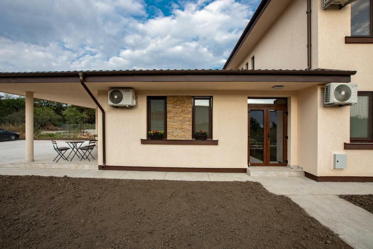 מלון אוטופן Airport House מראה חיצוני תמונה