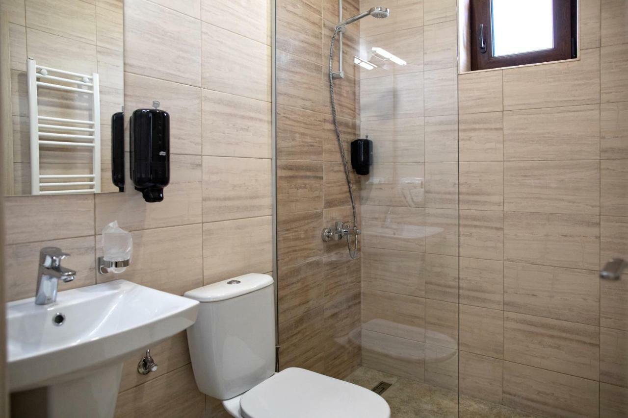 מלון אוטופן Airport House מראה חיצוני תמונה
